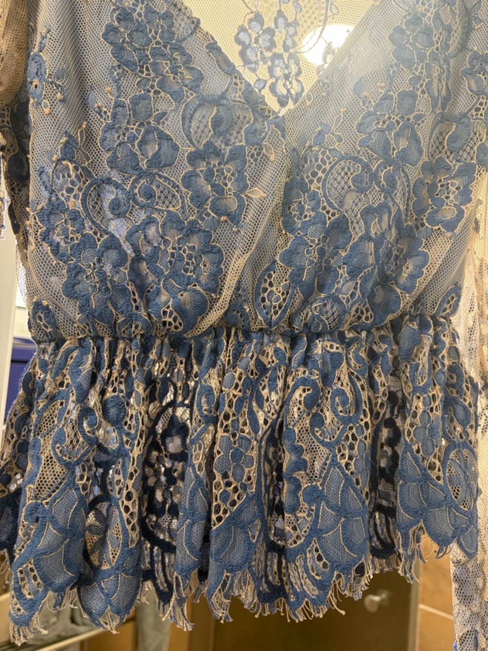Topshop Blue Lace V-Neck Sheer Balloon Sleeve Blouse - Picture 6 of 7